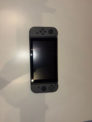 Nintendo Switch Negra + Mario Kart 8 Deluxe