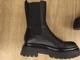 Botines Chelsea Stradivarius Talla 37 Negros