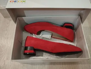 Zapatos Geox rojos talla 39