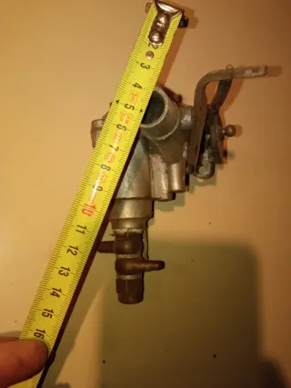 Carburador antiguo cuba lateral,estacionario,moto?