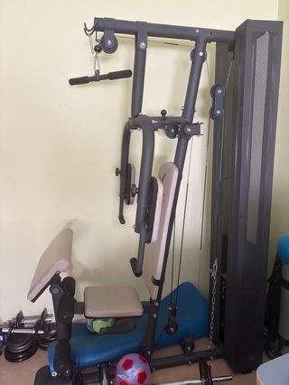 Máquina de ejercicios multifuncional