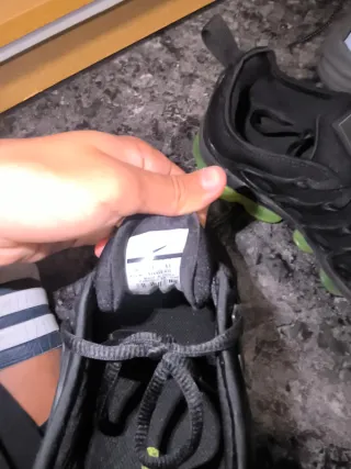 Nike Air VaporMax Plus Negro Volt