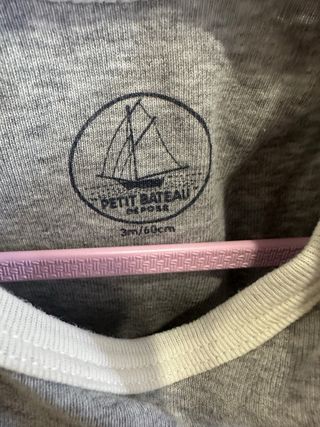 Conjunto bebé chándal gris y camuflaje