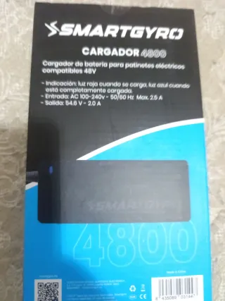 Cargador SmartGyro 4800 para patinetes eléctricos