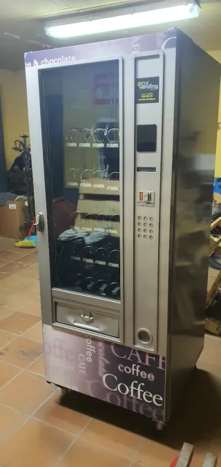 Máquina Snack Vending Necta Spring