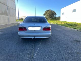 Mercedes-Benz Clase E 2000