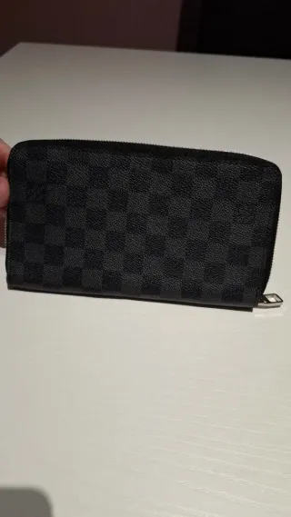 Cartera Louis Vuitton Zippy Horizontal Negra