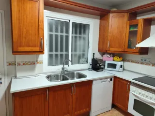 Muebles de cocina madera y cristal