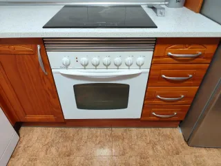 Muebles de cocina madera y cristal