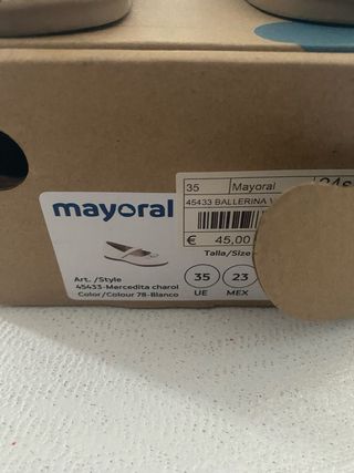 Scarpe Mayoral bianche con fiori taglia 35