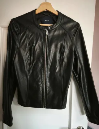 Chaqueta efecto piel Kiabi negra Talla S