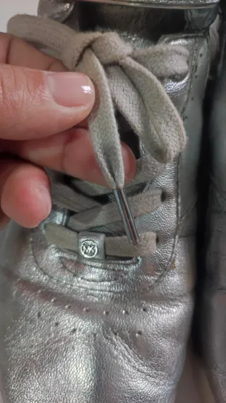 ✅Tenis Michael Kors Plata