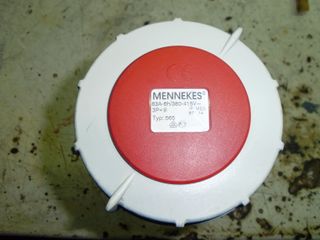 Clavija aérea 63A MENNEKES