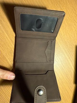 Cartera de cuero marrón