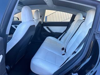 Tesla Model 3 Performance