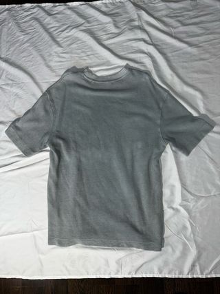 Camiseta oversize gris marca lefties.