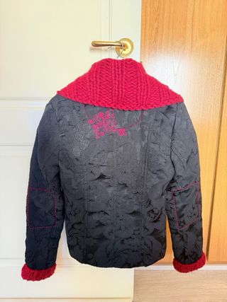 Americana Desigual Negra y Roja