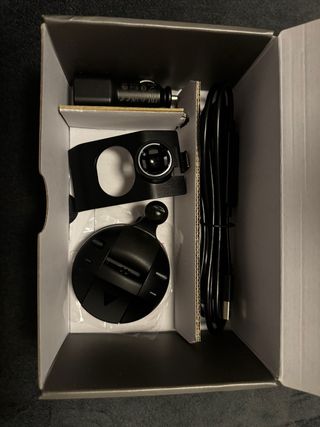 GPS Garmin DēzlCam LGV710 con Dash Cam