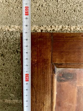 Ventana mallorquina madera antigua