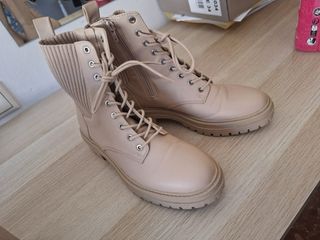 Botas de mujer beige