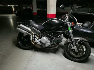 Ducati monster S2R 1000