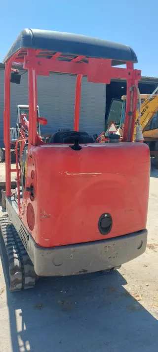 Mini Excavadora Terex TC 16 año 2013