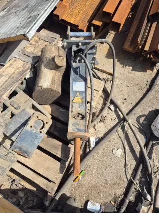 Mini Excavadora Terex TC 16 año 2013