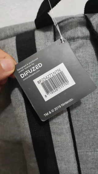 ✅Mochila Nintendo NES gris