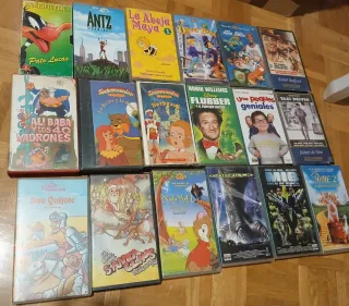LOTE 18 PELÍCULAS VHS