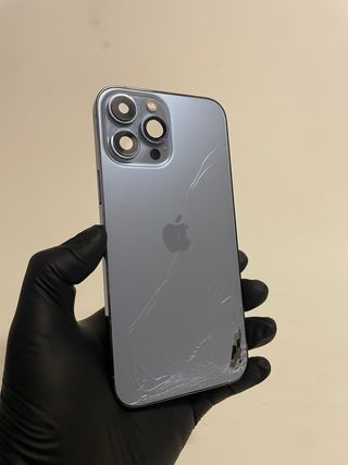Struttura iPhone 13 Pro Max blu
