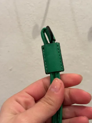 Bolso móvil Zara verde