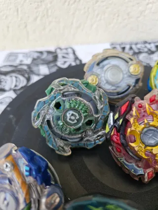 Lote Beyblade Burst Hasbro & Takara Tomy