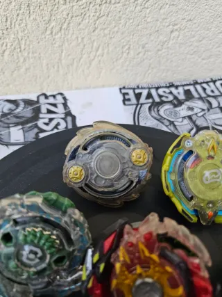 Lote Beyblade Burst Hasbro & Takara Tomy