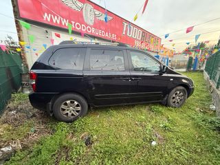 KIA Carnival 2010