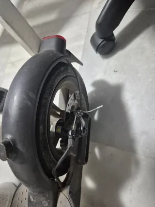 Patinete Eléctrico Xiaomi Mi Essential