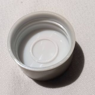 Botella de vidrio decorada