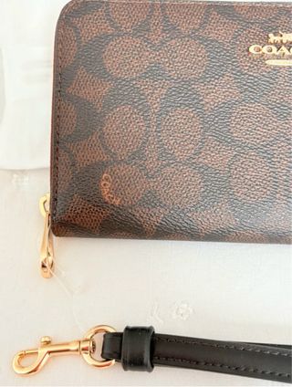 Cartera Coach Grande Marrón con Logo