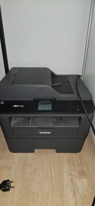 Impresora Brother MFC-L2740DW Multifunción