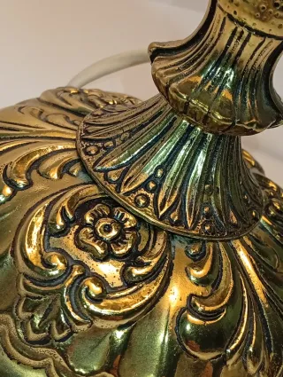 Lámpara vintage latón clásico trabajado