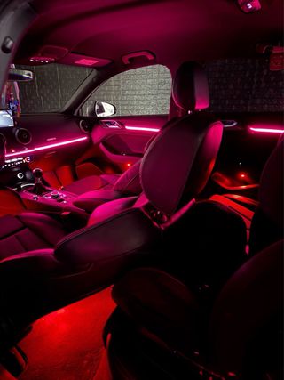 Iluminación ambiental para coche a domicilio