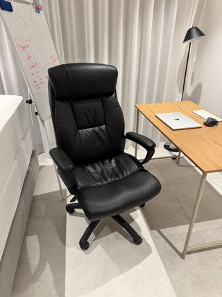 Silla y mesa de oficina ultra-comoda regulable