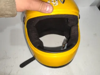 Capacete Vintage AGV Motocicleta Amarelo