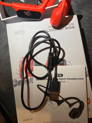 Auriculares Natación Conducción Ósea IP68 Rojos