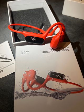 Auriculares Natación Conducción Ósea IP68 Rojos