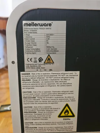 Mini nevera Mellerware blanca