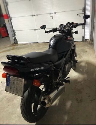 Kawasaki ER5n Naked Negra/Plateada
