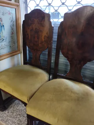 Conjunto mesa y sillas Ardeco.