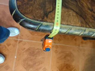 Conjunto mesa y sillas Ardeco.