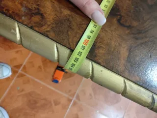 Conjunto mesa y sillas Ardeco.