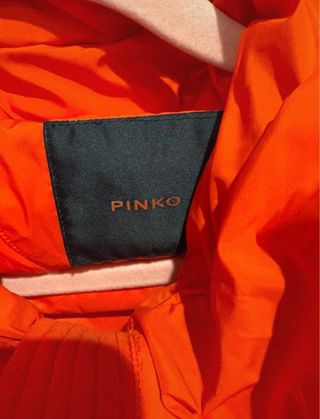 Cazadora Pinko naranja acolchada